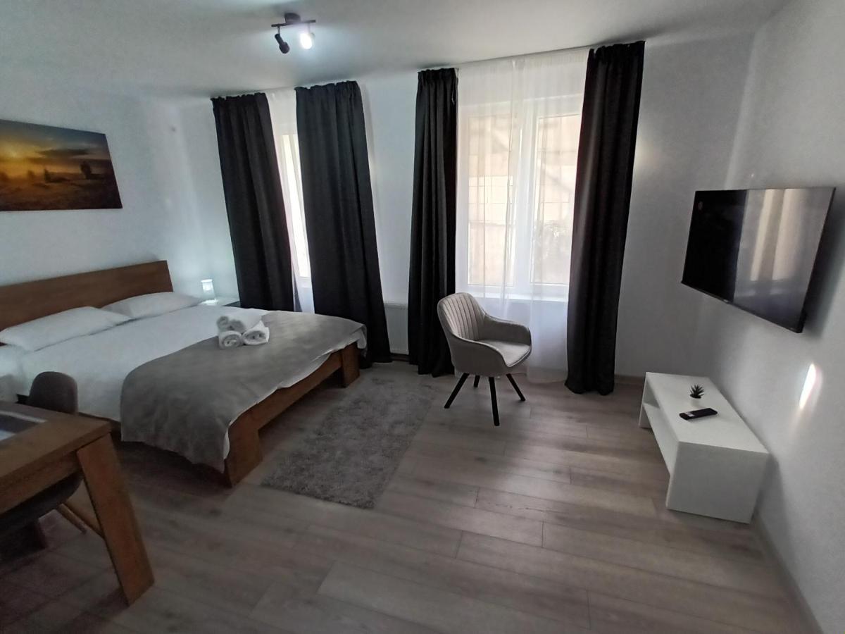 Old Town Studio Apartments Baia Mare Zewnętrze zdjęcie